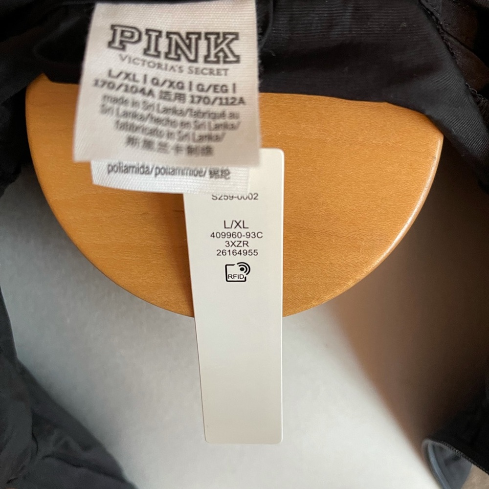 Pink nylon jacket - Picture 3 of 4